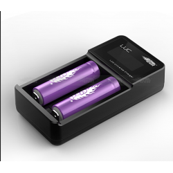 Efest LUC V2 Charger